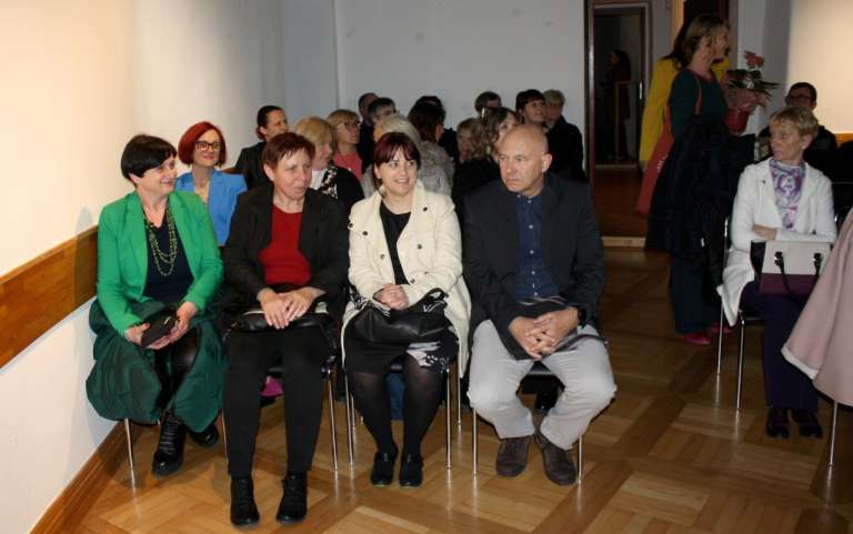 img_8373_000.jpg