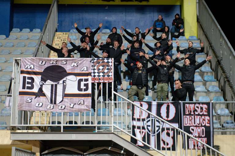 domžale, mura, tribuna, gledalci