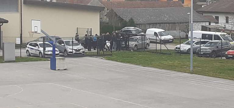 nafta, mura, mladinci