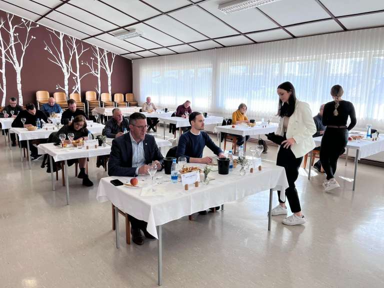 _ocenjevanje_vin__01_.jpg