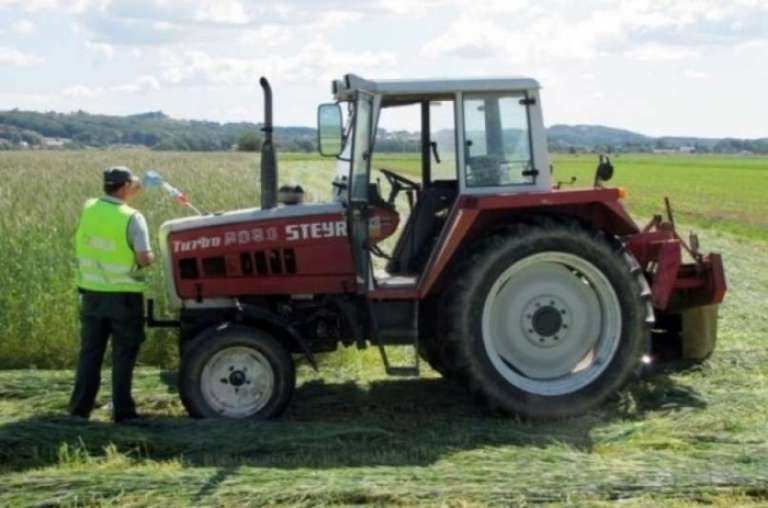 _traktor.jpg