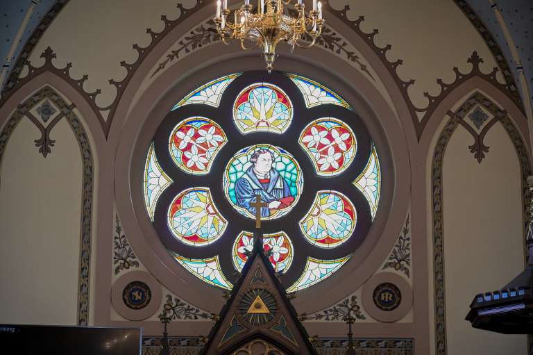 evangeličanska-cerkev-murska-sobota, simbolična