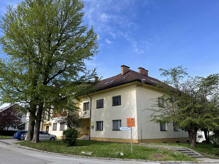 _pisarna.jpg