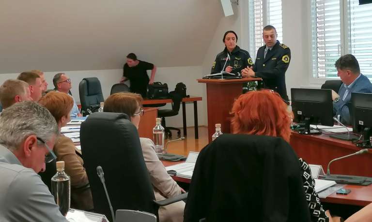 policija_001.jpg
