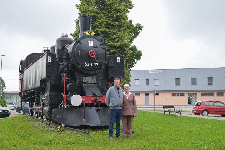 jožefa-in-oto-serec, vestnikov-vlak, spoznala-na-vlaku