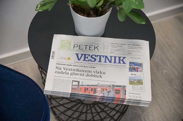 vestnik, naslovnica, časopis