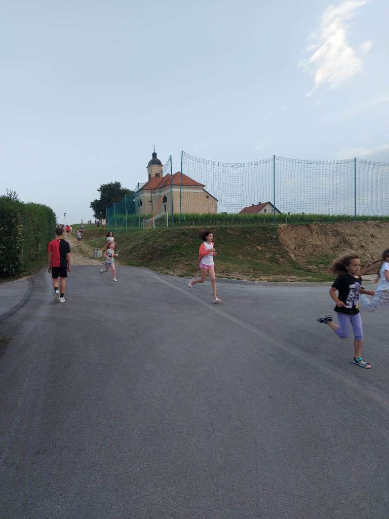 oš kapela, noč branja