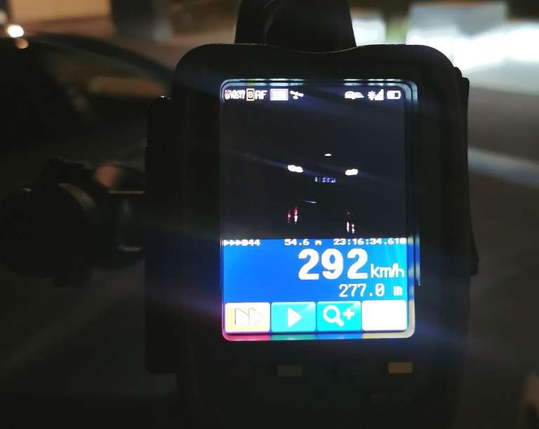 292kmh, bmw, radar.jpg