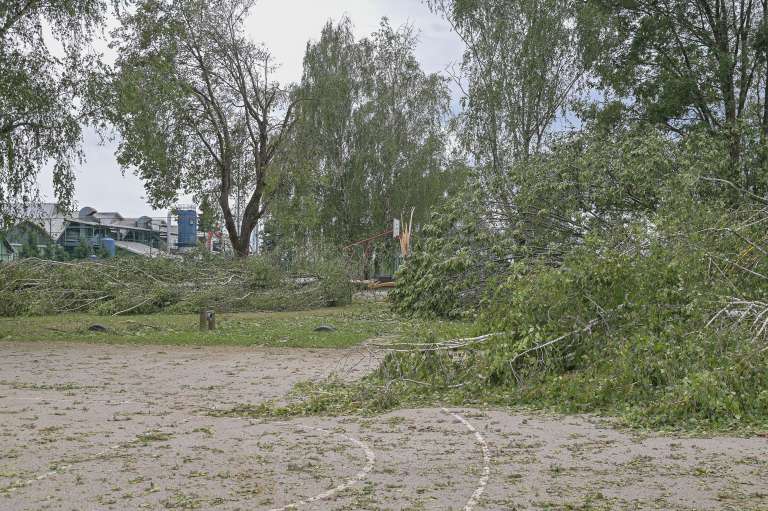 turnišče, neurje-julij-2023, planika, odkrite-strehe, vreme-toča-neurja, gasilci, civilna-zaščita