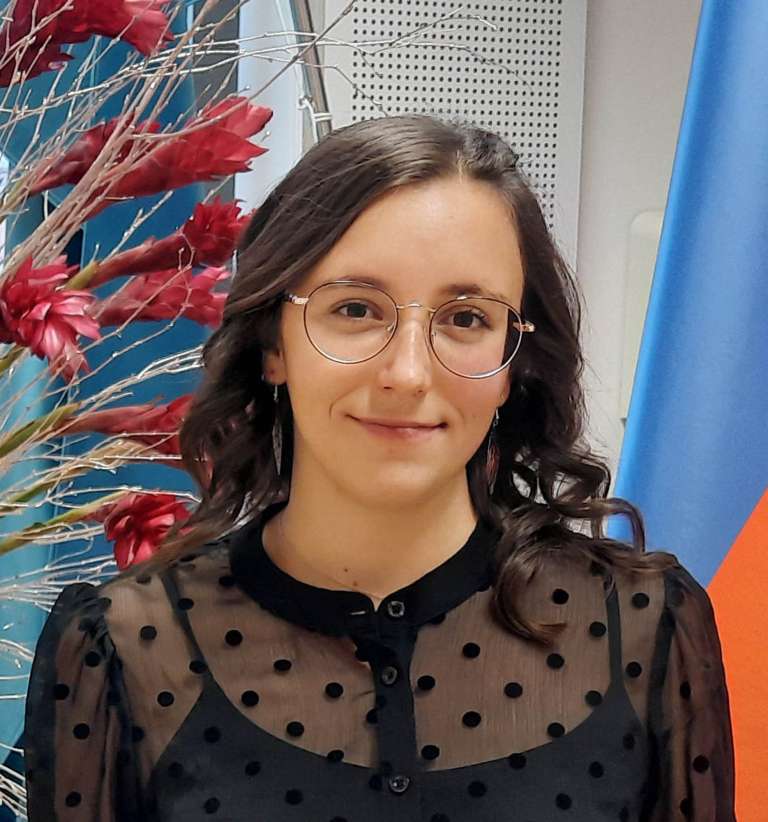 ugrizi6 ledinek foto Os arhiv.jpg