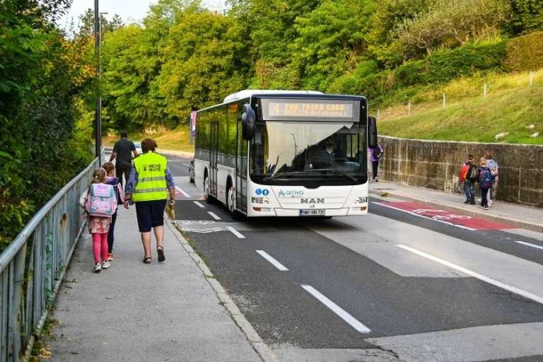 _zbus__2_.jpg