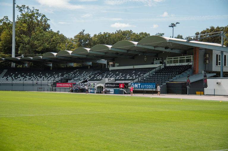 simbolična, nš-mura, nk-mura, mestni-stadion-fazanerija, nogometno-igrišče