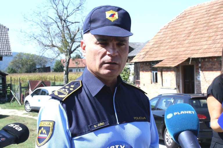 naslovnxdirek_000.jpg
