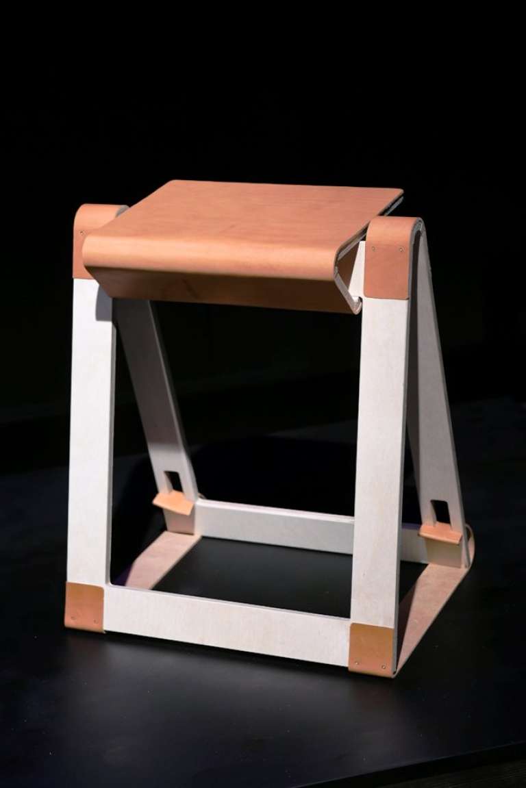 priznanje_2022___kerf_folding_stool_chair__hamza_bavcic__bih.jpg