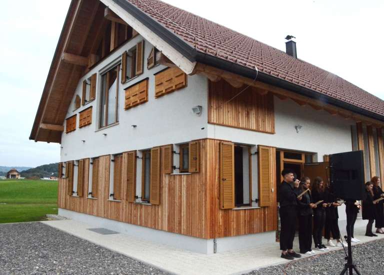 center_apiterapije_evin_gaj.jpg
