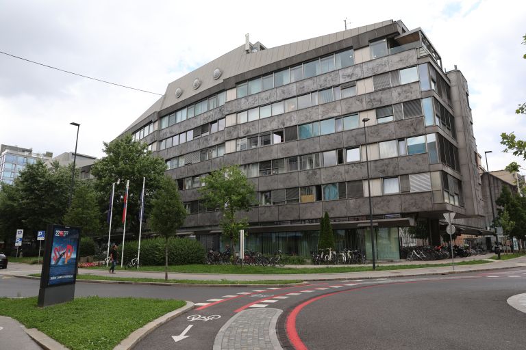 rtv slovenija rtvs pl.jpg