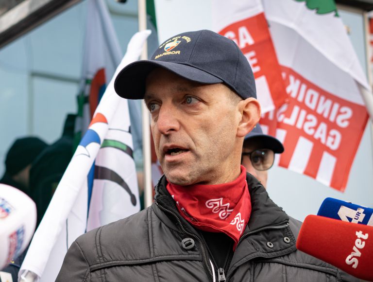 David Švarc, Sekretar sindikata poklicnih gasilcev; Rudi Medved, sekretar1.jpg
