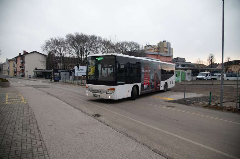 simbolična, avtobusna-postaja
