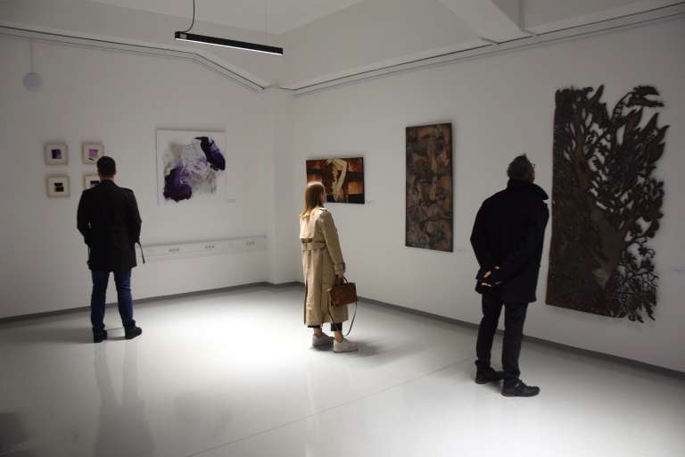 razstava, marčevski-jin, business-point-art