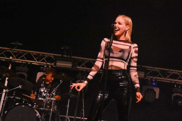 pomurski-poletni-festival, jelena-rozga, weekend-band