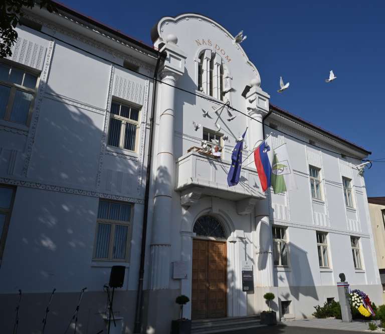 črenšovci, polaganje-venca