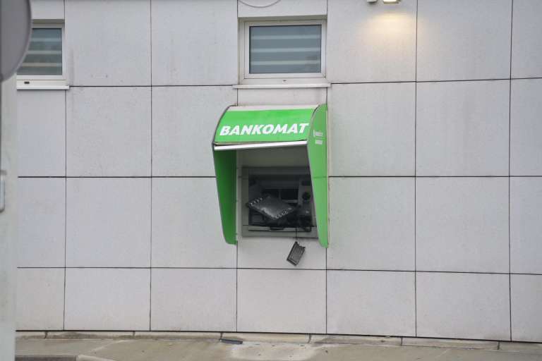 bankomat, gederovci