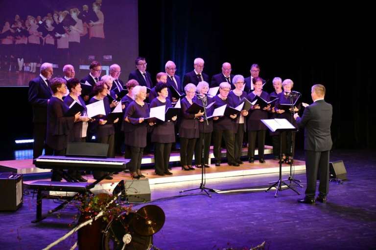 mešani-pevski-zbor, lendava, koncert