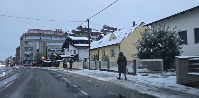 simbolična, sneg