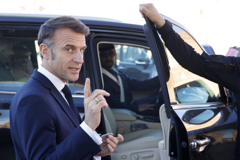 macron.jpg