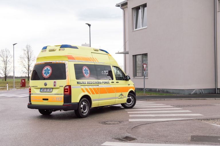 simbolična, reševalno-vozilo, reševalec, reševalci, prvi-posredovalci, rešilec