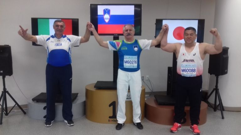 1492247109_atletika_miki_prstec_-_zlat_v_koreji.jpg