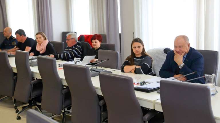 1681125693_cg_varnostni_sosvet.jpg