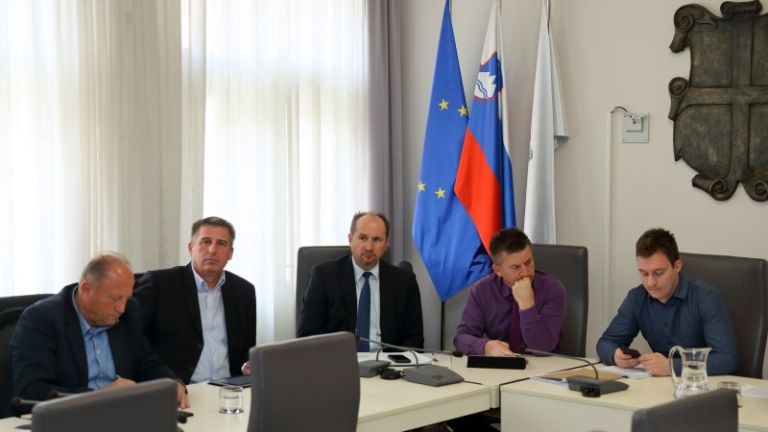 1591018099_cg_naslovnica_43.jpg