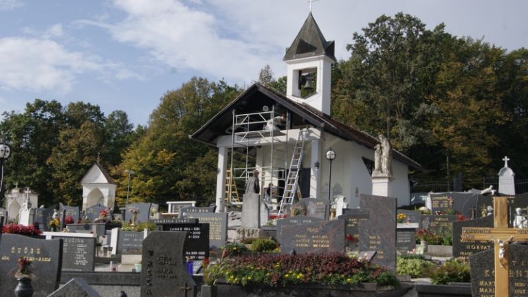 1570452834_sd-trnovsko_pokopalisče.jpg