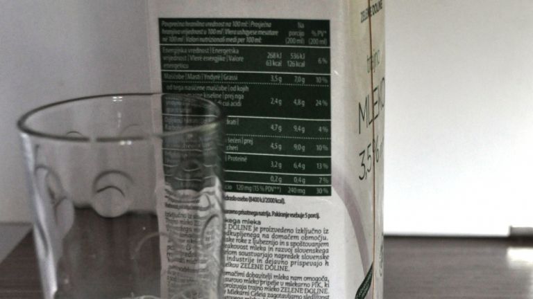 1467304351_mv-prodaja_mleka_kitajska.jpg