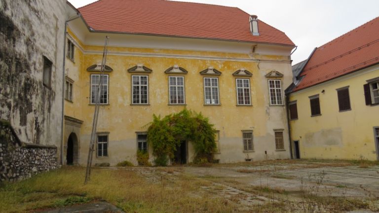 1551947016_em_interpretacijski_center_drave_borl.jpg