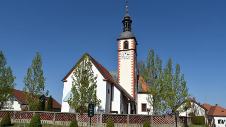 1558011054_videmska_farna_cerkev.jpg