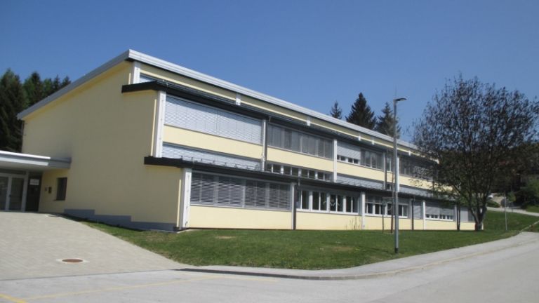 1505394284_em_ravnatelj_podlehnik_1.jpg