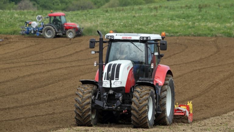 1487505620_cg_kmetijstvo_traktor.jpg