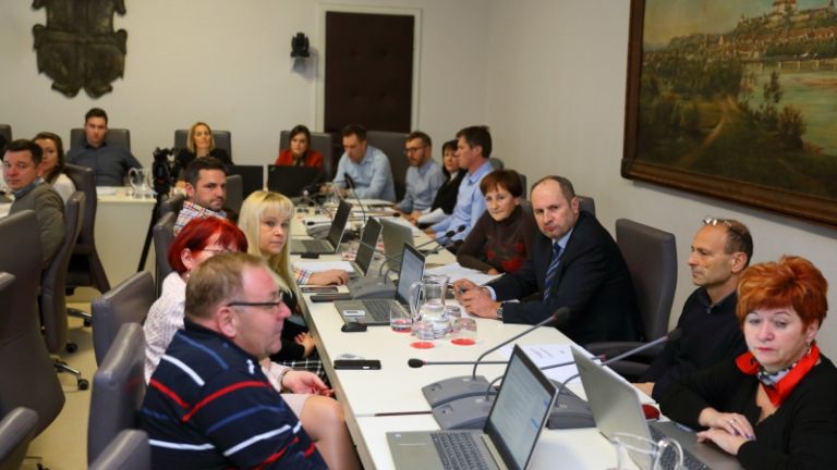 1580386918_cg_blato_mestni_svet.jpg
