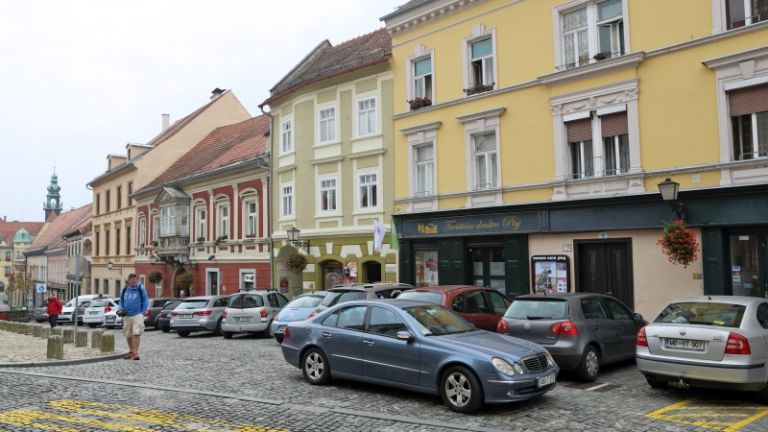 1508783239_cg_slovenski_trg.jpg