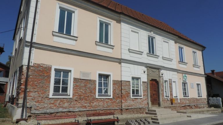 1479894432_ml-občinska_stavba_sredisče.jpg