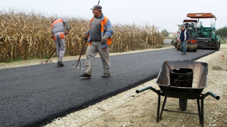 1504701158_cg_obcinske_investicije.jpg