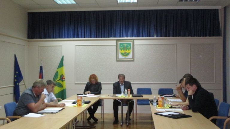 1505924695_em_seja_zetale.jpg