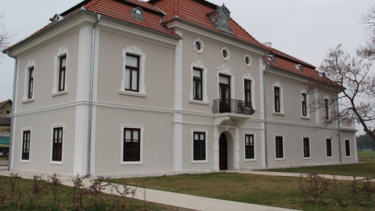 1511342911_mz_dvorec.jpg