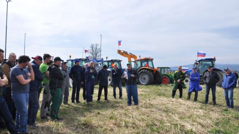 1680709042_mv-sestanek_kmetje.jpg