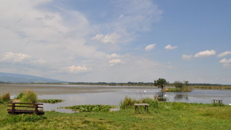 1481204895_mv-jezero_sestrze.jpg
