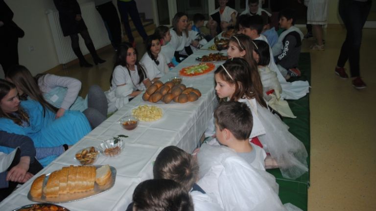 1490523366_ik-noc_nadarjenih.jpg