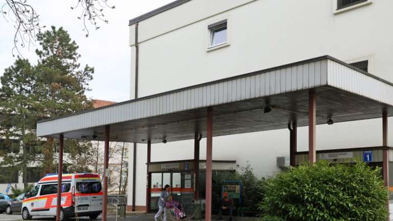 1534159016_1497083270_cg_naslovnica_28_1.jpg