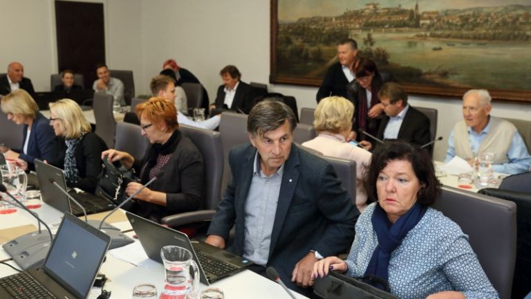 1509018195_cg_mestni_svet.jpg